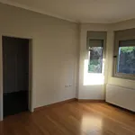 Rent 4 bedroom house of 270 m² in Kastoria