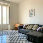 Rent 3 bedroom apartment of 150 m² in catanzaro