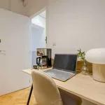 Rent a room of 120 m² in madrid