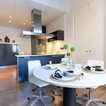 Rent a room of 200 m² in barcelona