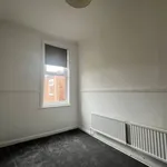 Rent 3 bedroom flat in North East England