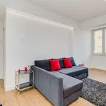 Rent 1 bedroom apartment of 55 m² in lisbon