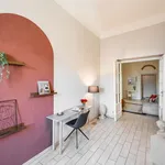 Rent 2 bedroom apartment of 80 m² in Florence