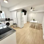 Rent a room of 100 m² in Valencia