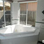 Rent 3 bedroom house in Scarness