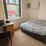 Rent 7 bedroom house in Leeds