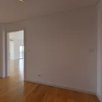 Rent 4 bedroom apartment of 242 m² in Lisboa