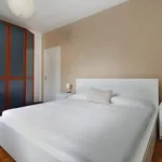 Rent 2 bedroom apartment in Milan