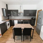 Rent 4 bedroom house in Leeds