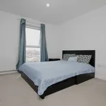 Rent 2 bedroom apartment in London