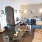 Rent 5 bedroom apartment of 130 m² in Napoli