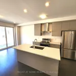 Rent 3 bedroom apartment in Richmond Hill