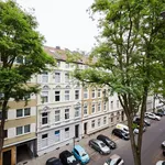 Rent 1 bedroom apartment of 25 m² in Dusseldorf