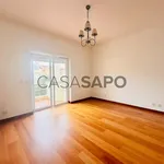 Rent 4 bedroom house of 194 m² in Mafra