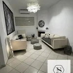 Rent 4 bedroom house of 270 m² in Glyfada