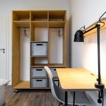 Miete 4 Schlafzimmer wohnung von 11 m² in Berlin