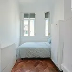 Rent 16 bedroom apartment in Lisbon