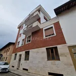 Rent 5 bedroom apartment of 90 m² in Udine