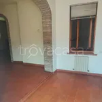 Rent 4 bedroom apartment of 90 m² in Spoleto