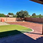 Rent 3 bedroom house of 159 m² in Santa Cruz