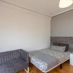 Rent 3 bedroom apartment in Valencia