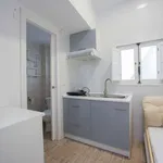 Rent a room of 90 m² in valencia