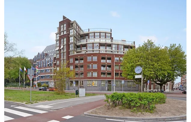 Huur 3 slaapkamer huis van 193 m² in Den Haag