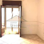 Affitto 3 camera appartamento di 100 m² in Giugliano in Campania