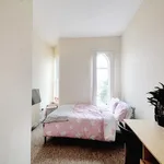 Rent 4 bedroom flat in Nottingham