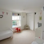 Rent 3 bedroom house in West Sussex