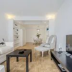 Rent 5 bedroom apartment of 198 m² in Madrid