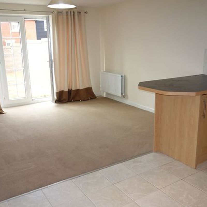Town house to rent in Manning Road, Bury St. Edmunds IP32 Cattishall