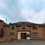 Rent 2 bedroom flat in Belfast