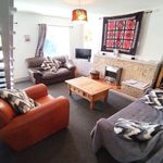 Rent 3 bedroom flat in Wales