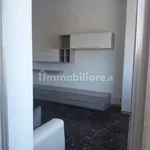 Affitto 3 camera appartamento di 71 m² in Pescara