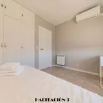 Rent a room of 115 m² in Madrid