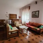 Rent 4 bedroom house of 180 m² in Pogliano Milanese