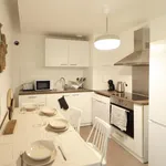 Rent 4 bedroom apartment in Paris