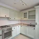 Rent 3 bedroom flat in South East England