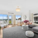 Rent 3 bedroom apartment in Wollongong City Council