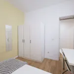 Rent a room in Madrid