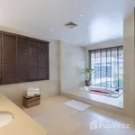 Rent 6 bedroom house of 740 m² in Phuket