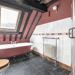 3 bedroom detached house