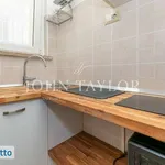 Affitto 2 camera casa di 65 m² in Milan