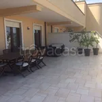 Rent 4 bedroom house of 120 m² in Fasano