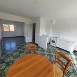 Rent 4 bedroom house of 108 m² in Somain