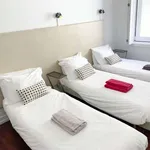 Rent 3 bedroom apartment in lisbon