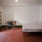 Rent a room of 110 m² in barcelona