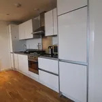 Rent 1 bedroom flat of 56 m² in Reading