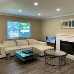 Rent 8 bedroom house in Santa Clara